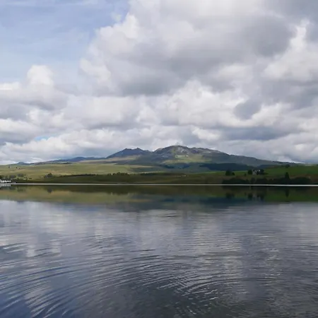 La Fontaine Salee-home Shanti-chastreix *