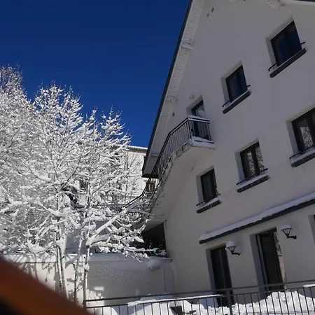 La Fontaine Salee-home Shanti-chastreix Daire *