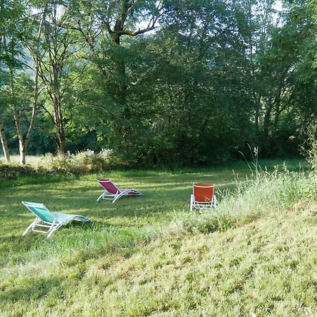 La Fontaine Salee-home Shanti-chastreix Daire