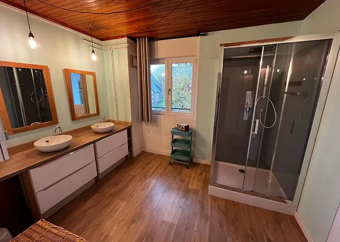 La Fontaine Salée-home Shanti-chastreix Appartement